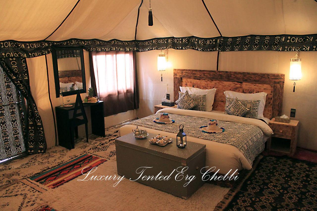 Luxury Tented Erg Chebbi Merzouga Bagian luar foto